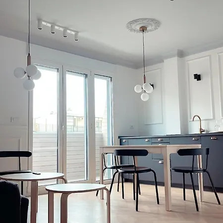 Apartment Designer Flat